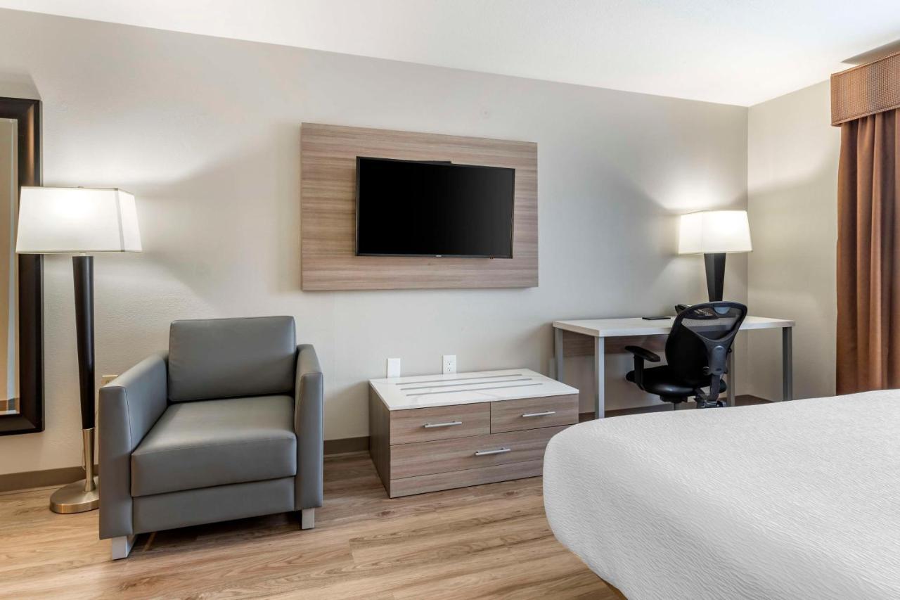 Best Western Plus Vineyard Inn Livermore Exterior photo