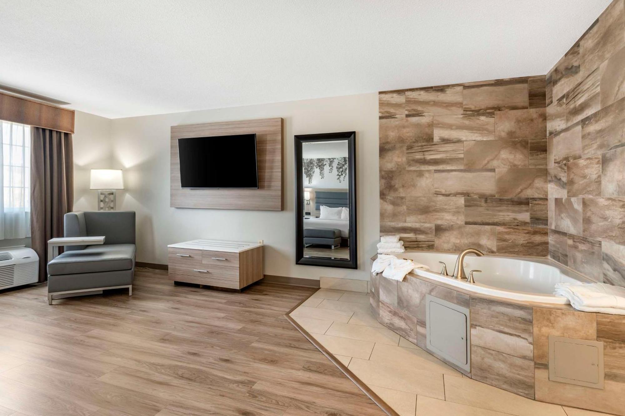 Best Western Plus Vineyard Inn Livermore Exterior photo